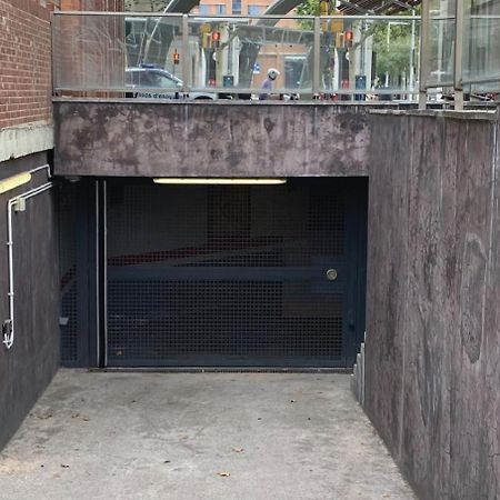 Unite Hostel Barcelona Exterior photo